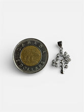 Load image into Gallery viewer, Pendentif Argent Arbre de Vie
