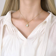 Charger l&#39;image dans la galerie, Pendentif Nacre de perle &amp; zircon
