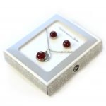 Load image into Gallery viewer, Créart Pendant and Earrings Set
