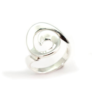 Curved silver ring