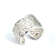 Load image into Gallery viewer, Silver lace ring o
