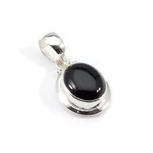 Load image into Gallery viewer, Silver Onyx pendant
